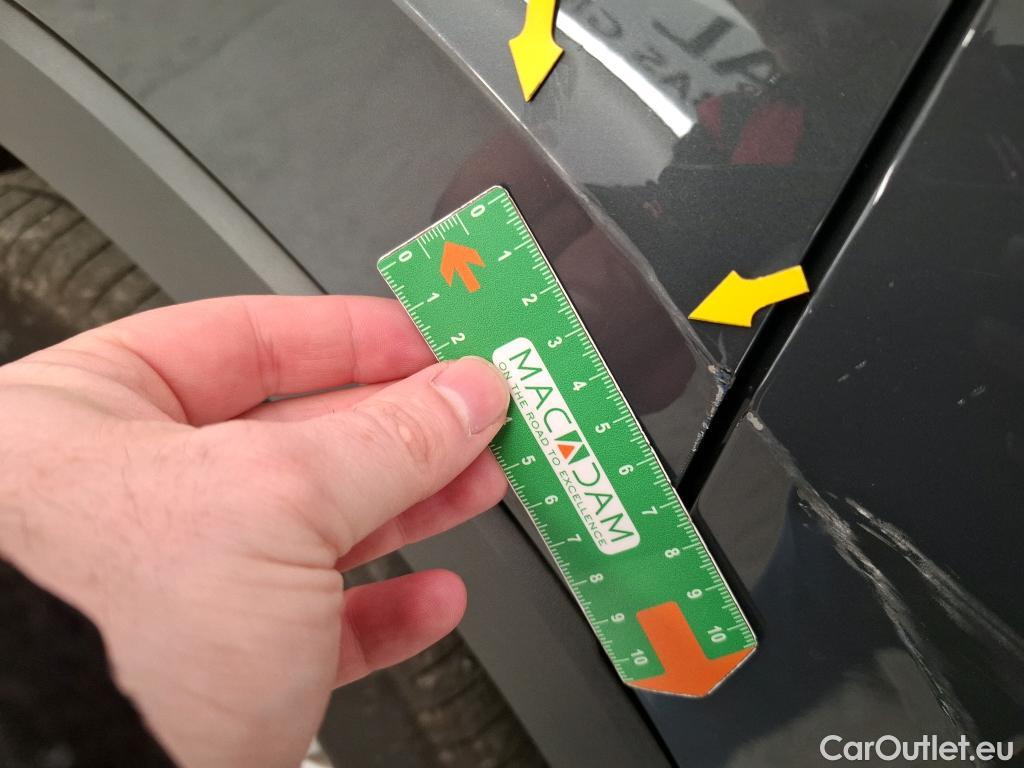  Volkswagen  Tiguan VOLKSWAGEN  / 2020 / 5P / SUV 1.5 TSI 150 DSG7 LIFE BUSI #10