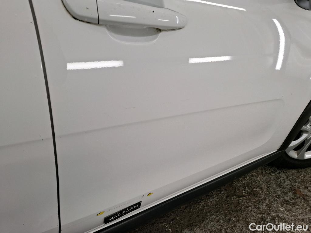  Citroen  C3  Société Feel 1.5 BlueHDI 100CV BVM5 E6dT #1