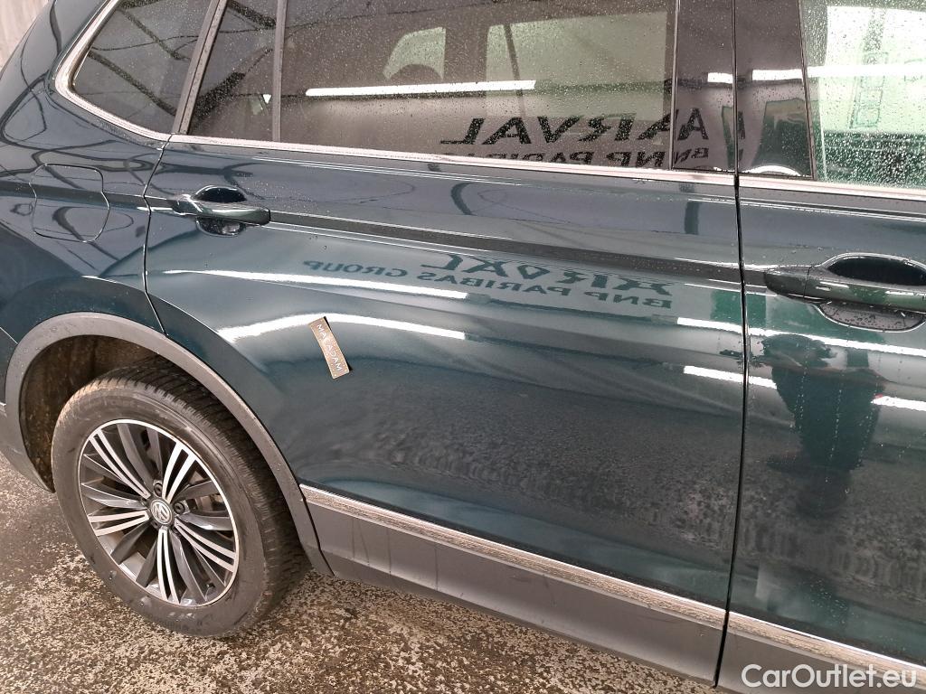  Volkswagen  Tiguan VOLKSWAGEN  Allspace / 2017 / 5P / SUV 1.5 TSI 150 EVO DSG7 Carat Exclusive #5