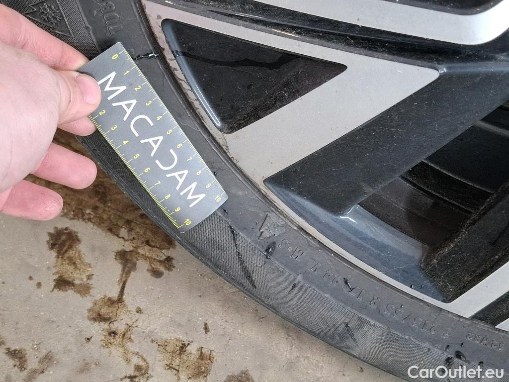  Volkswagen  Touran VOLKSWAGEN  / 2015 / 5P / monospace 1.5 TSI EVO DSG7 Carat 7 places #31