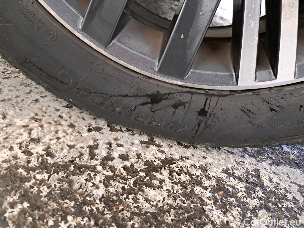  Volkswagen  Tiguan VOLKSWAGEN  Allspace / 2017 / 5P / SUV 1.5 TSI 150 EVO DSG7 Carat Exclusive #26