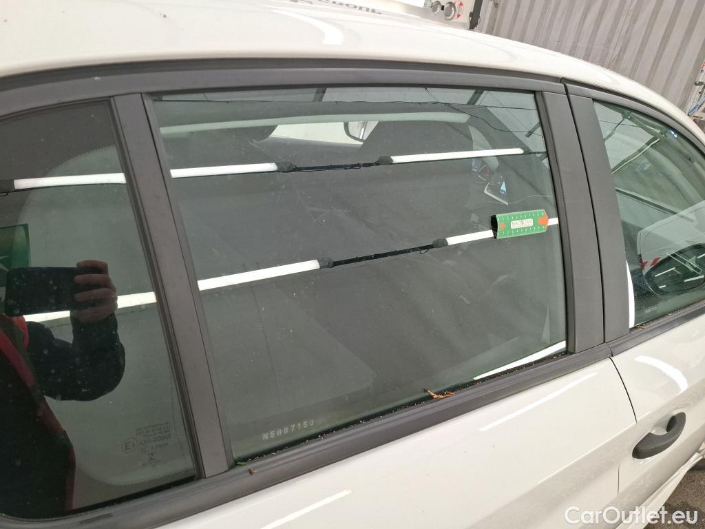  Peugeot  208  Premium 1.5 HDi 100CV BVM6 E6d #17