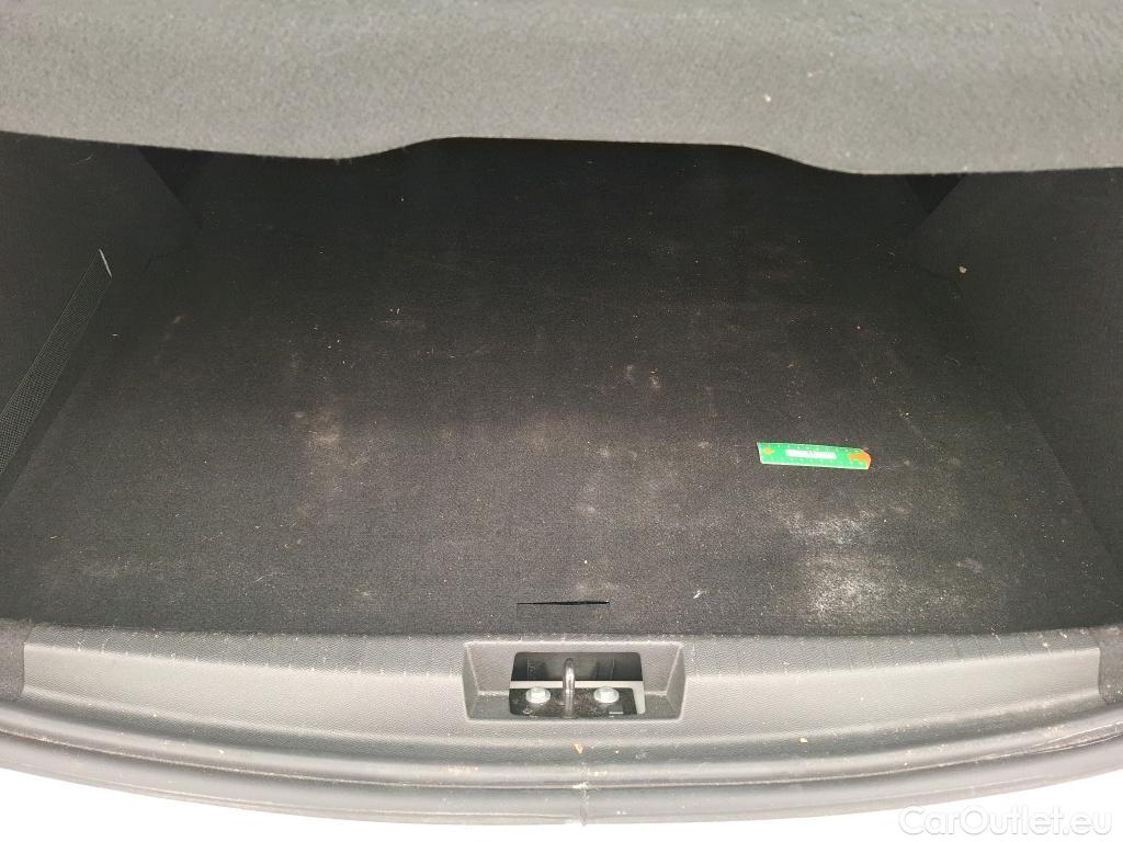  Peugeot  208  Premium 1.5 HDi 100CV BVM6 E6d #16