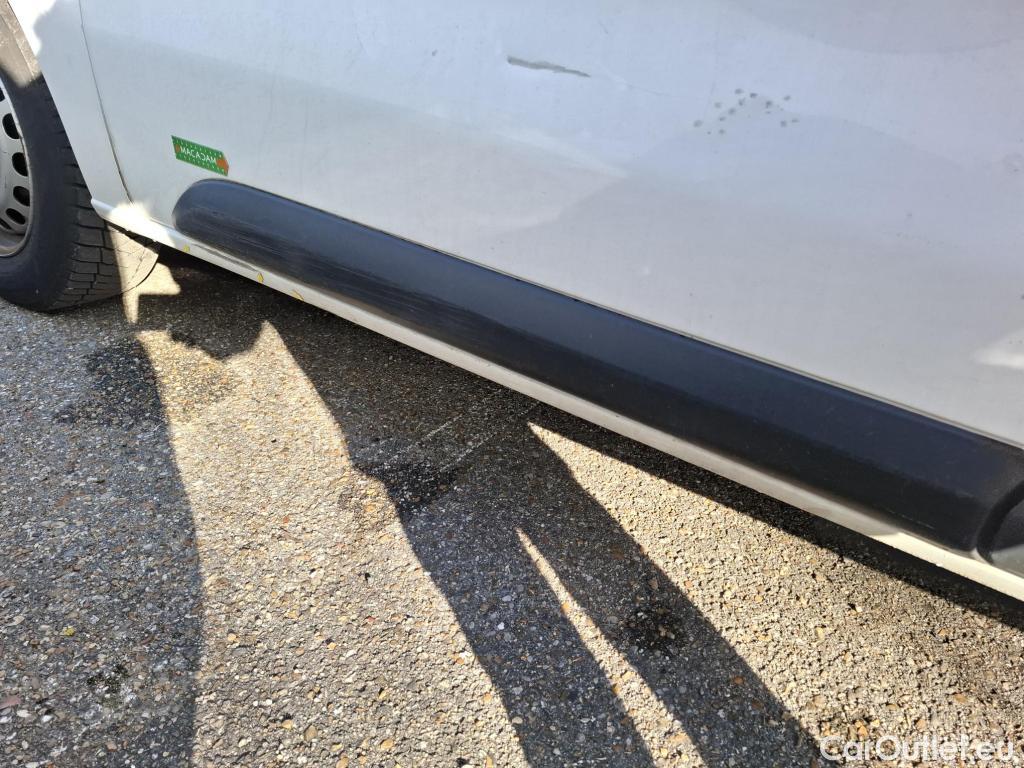  Peugeot  Expert  Fourgon Premium L2 1.5 HDi 120CV BVM6 E6d #18