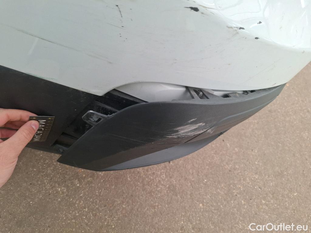  Renault  Trafic  III Fourgon L2H1 3T Confort 2.0 dCi 130CV BVM6 E6d #112