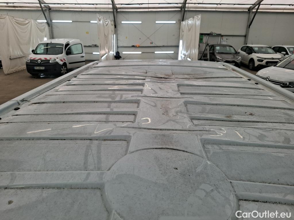  Renault  Trafic  III Fourgon L2H1 3T Confort 2.0 dCi 130CV BVM6 E6d #33