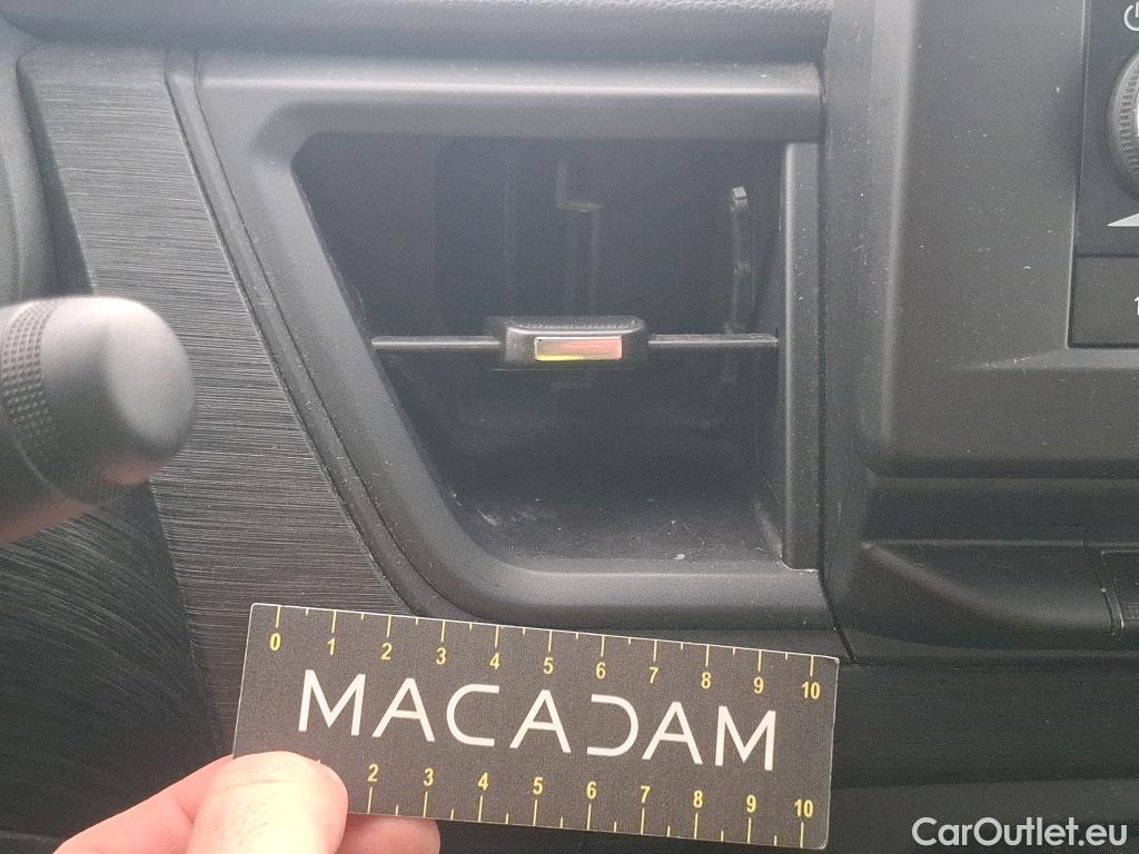  Renault  Trafic  III Fourgon L2H1 3T Confort 2.0 dCi 130CV BVM6 E6d #128