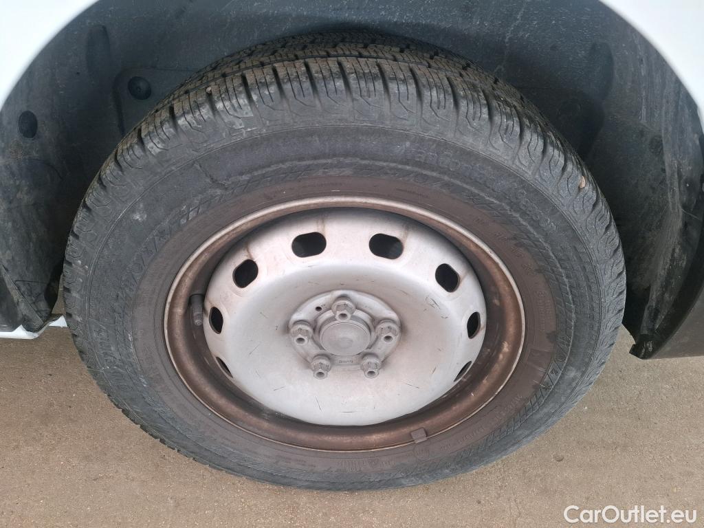  Renault  Trafic  III Fourgon L2H1 3T Confort 2.0 dCi 130CV BVM6 E6d #121