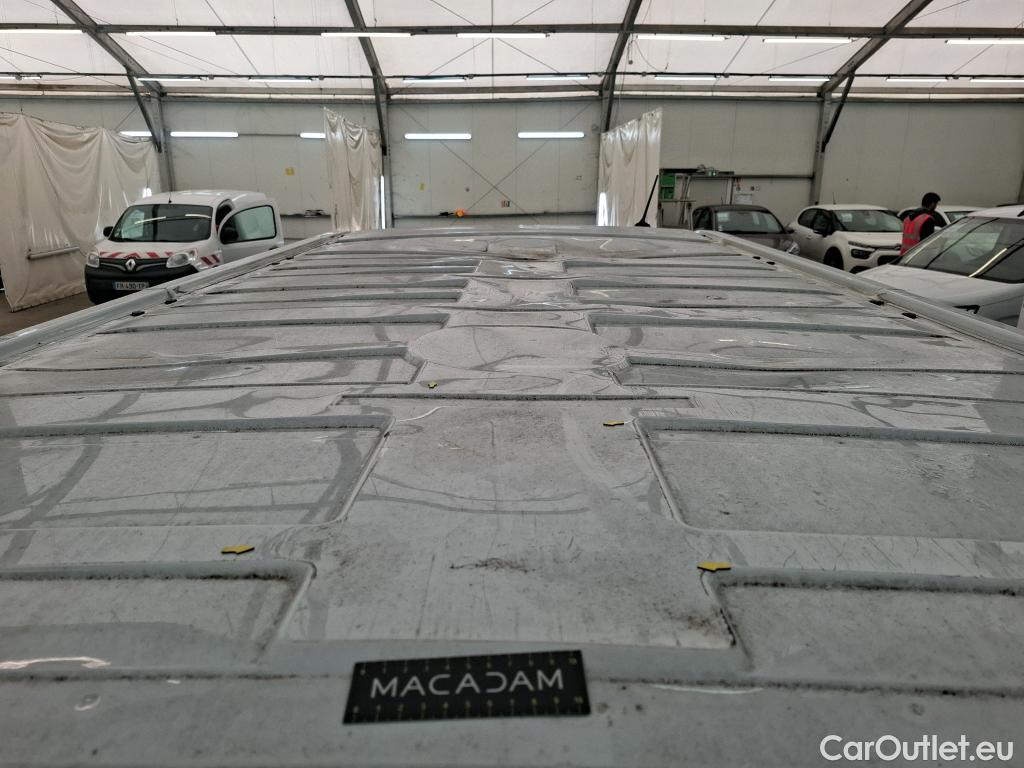  Renault  Trafic  III Fourgon L2H1 3T Confort 2.0 dCi 130CV BVM6 E6d #29