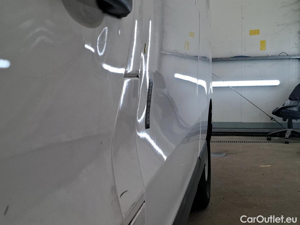  Renault  Trafic  III Fourgon L2H1 3T Confort 2.0 dCi 130CV BVM6 E6d #78