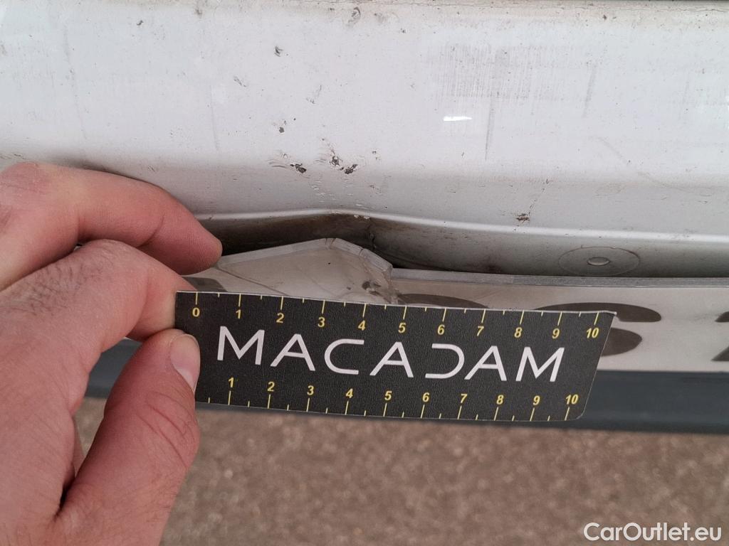  Renault  Trafic  III Fourgon L2H1 3T Confort 2.0 dCi 130CV BVM6 E6d #60