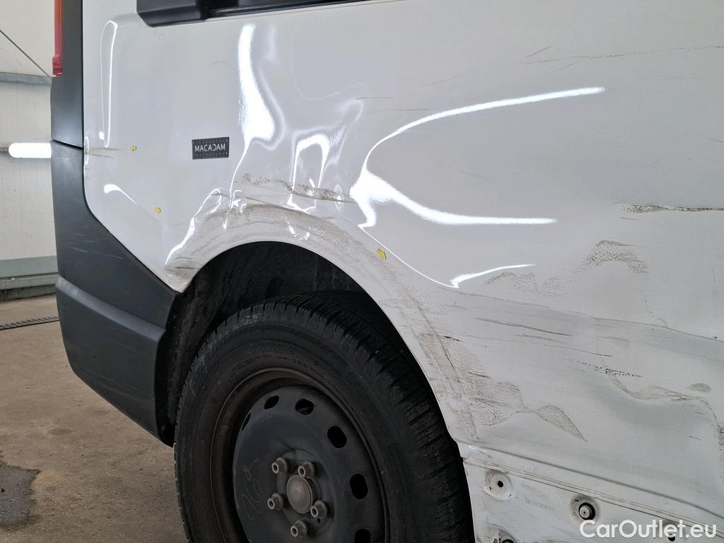  Renault  Trafic  III Fourgon L2H1 3T Confort 2.0 dCi 130CV BVM6 E6d #16