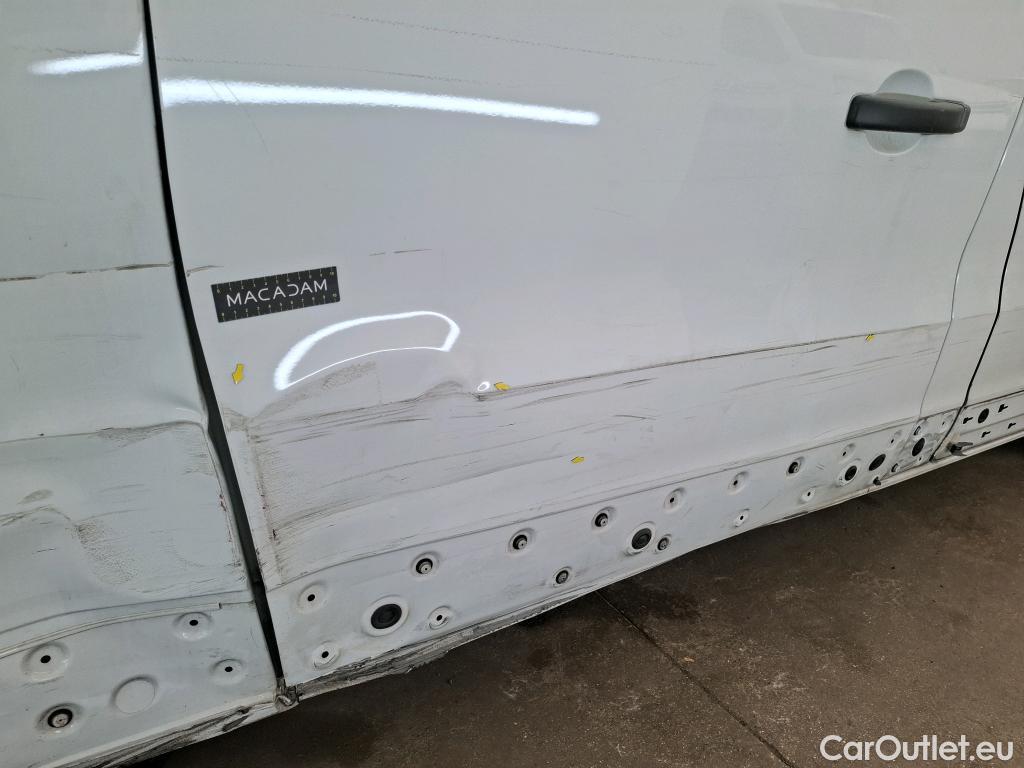  Renault  Trafic  III Fourgon L2H1 3T Confort 2.0 dCi 130CV BVM6 E6d #71