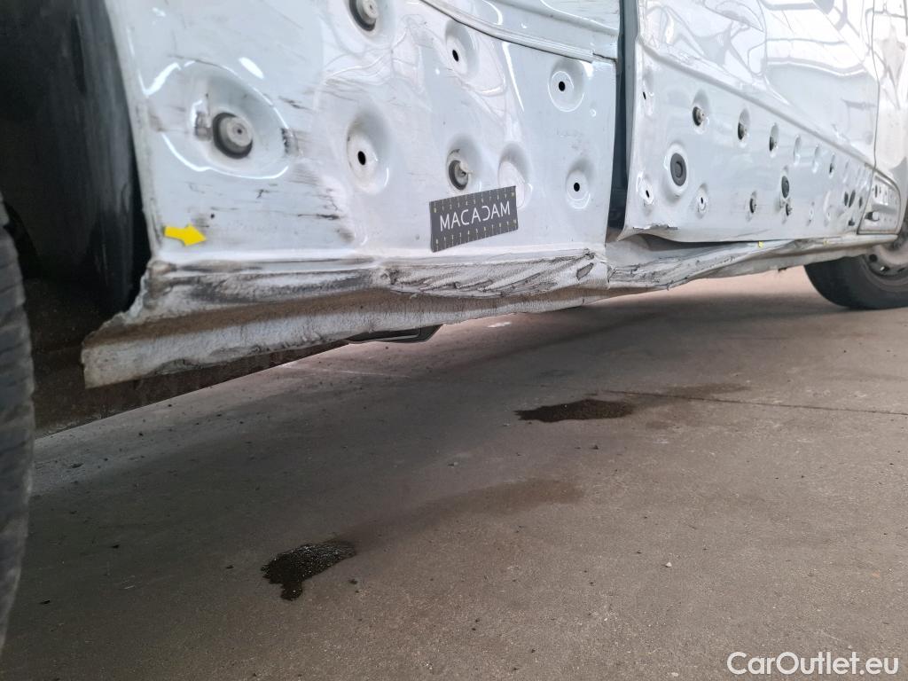  Renault  Trafic  III Fourgon L2H1 3T Confort 2.0 dCi 130CV BVM6 E6d #5