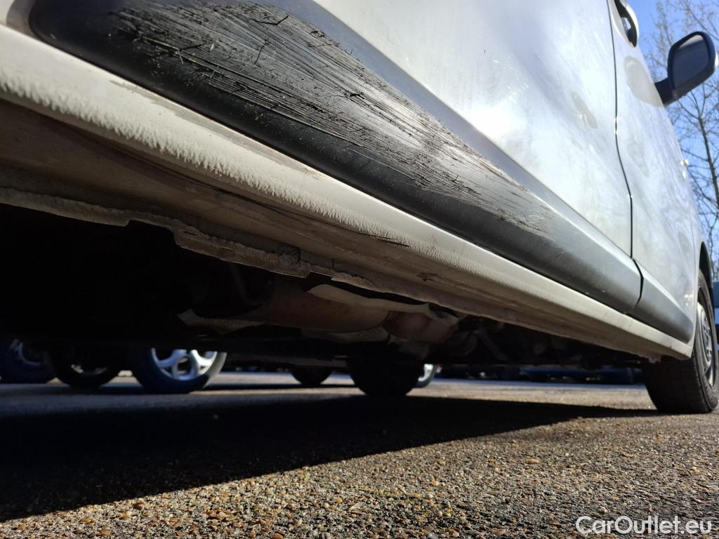  Peugeot  Expert  Fourgon Premium L2 1.5 HDi 120CV BVM6 E6d #14