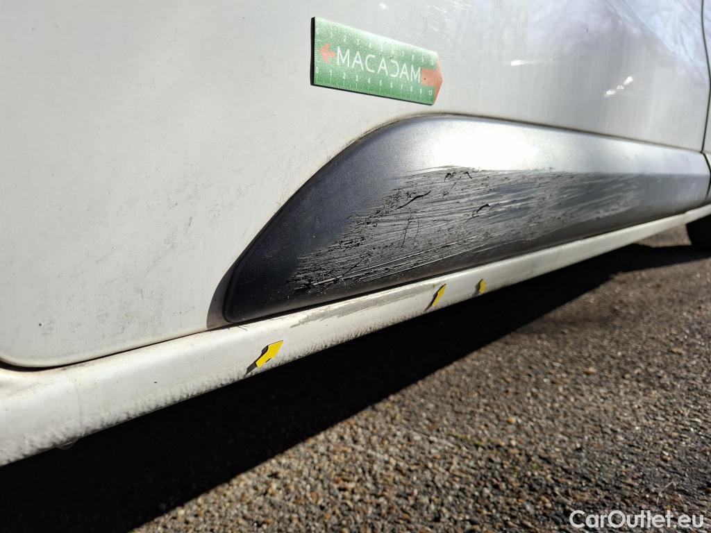  Peugeot  Expert  Fourgon Premium L2 1.5 HDi 120CV BVM6 E6d #9