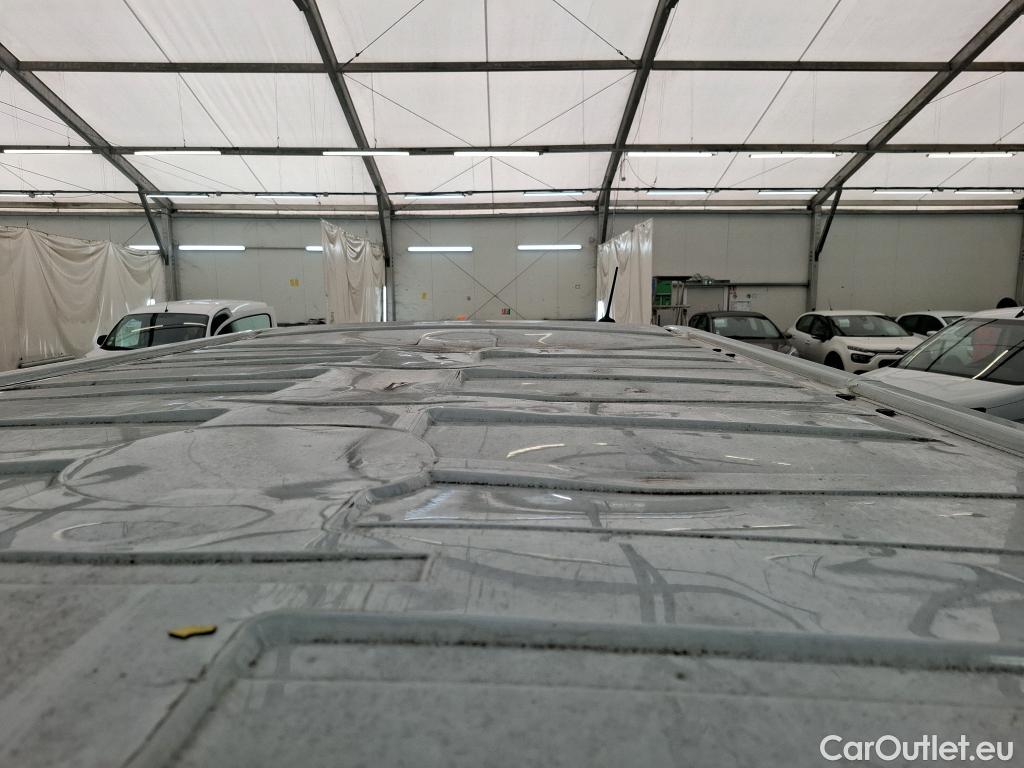  Renault  Trafic  III Fourgon L2H1 3T Confort 2.0 dCi 130CV BVM6 E6d #35