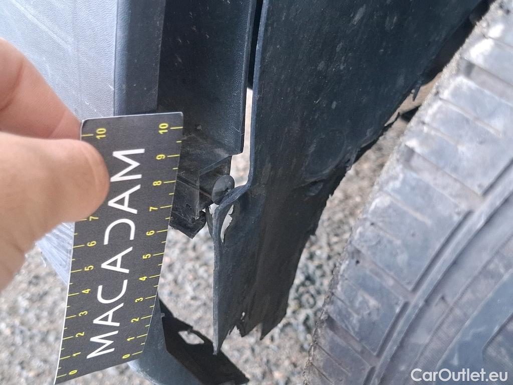  Renault  Trafic  III Fourgon L2H1 3T Confort 2.0 dCi 130CV BVM6 E6d #133