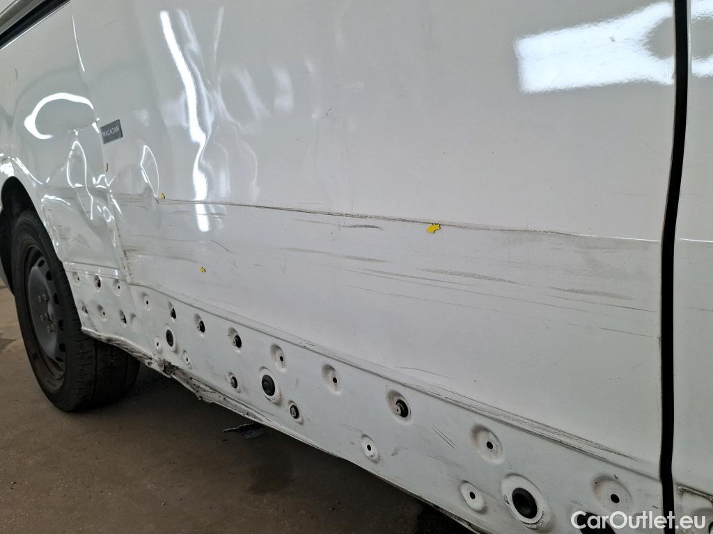  Renault  Trafic  III Fourgon L2H1 3T Confort 2.0 dCi 130CV BVM6 E6d #68