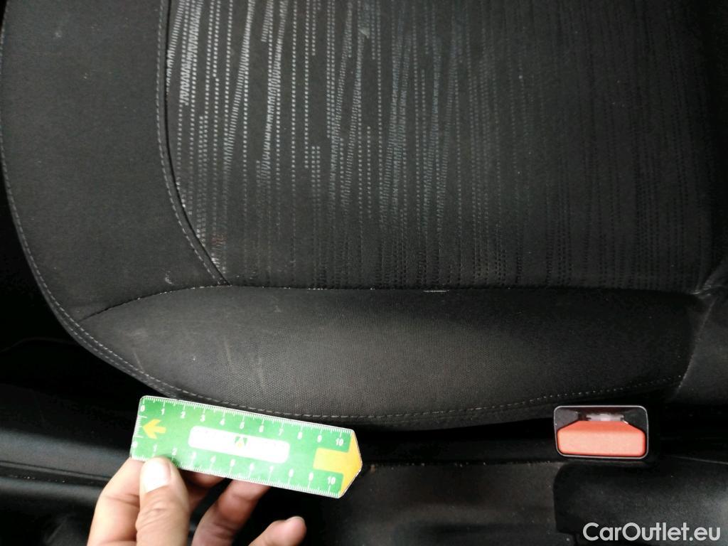  Peugeot  208  Affaire Premium Pack 1.5 HDi 100CV BVM5 E6dT #19