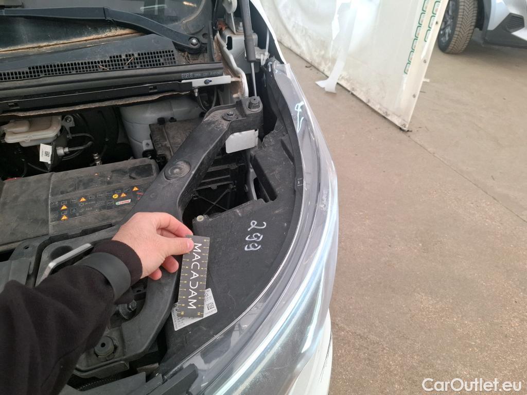  Renault  Trafic  III Fourgon L2H1 3T Confort 2.0 dCi 130CV BVM6 E6d #94