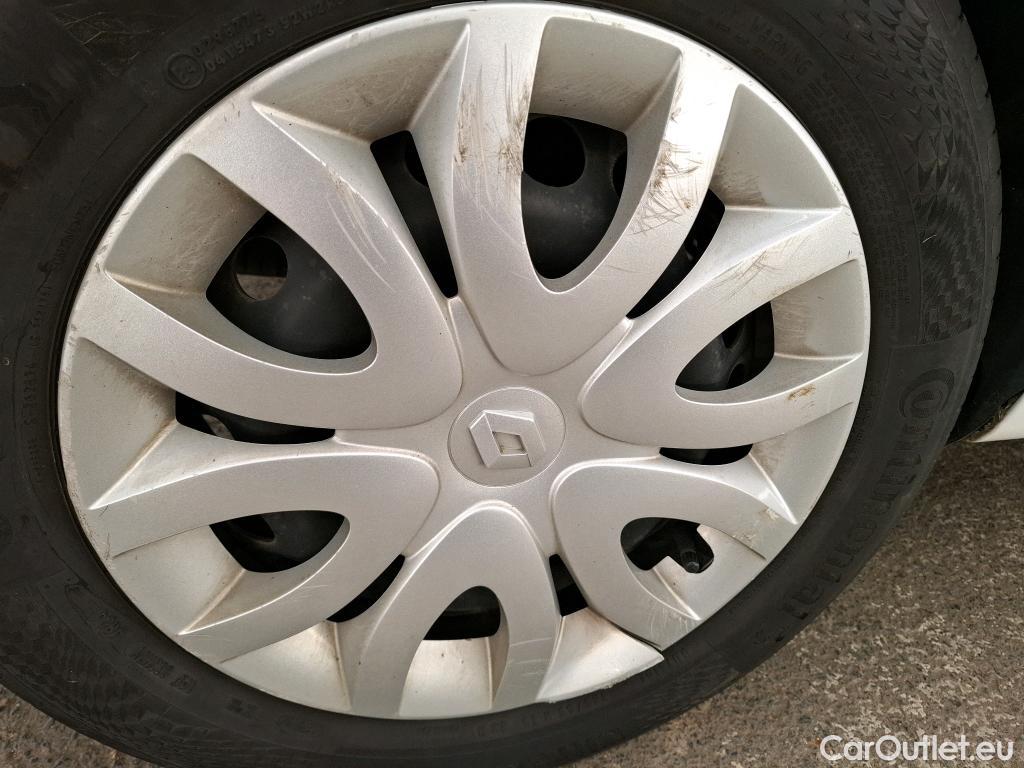  Renault  Clio  IV Air MediaNav 1.5 dCi 75CV BVM5 E6 #34