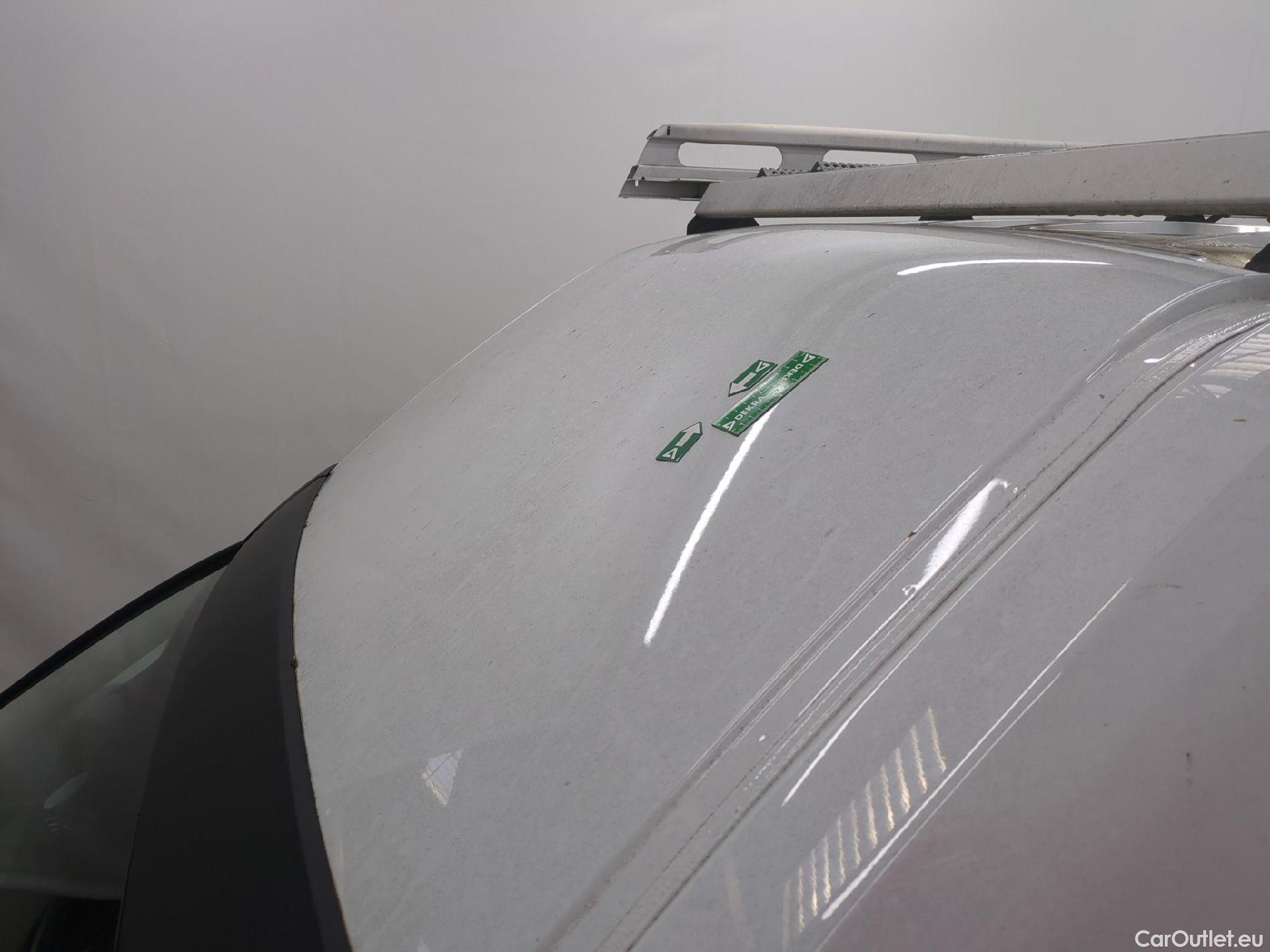  Renault  Trafic RENAULT  / 2019 / 4P / Fourgon tole FG GCF L2H2 1200 Energy dCi 145 E6 #13