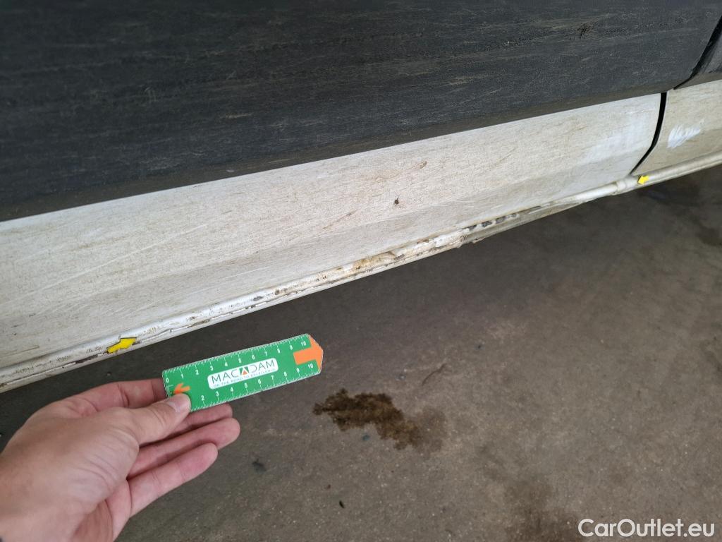  Volkswagen  Crafter VOLKSWAGEN  / 2017 / 4P / Fourgon tôlé 2.0TDI 140 35 L3H3 Business #13