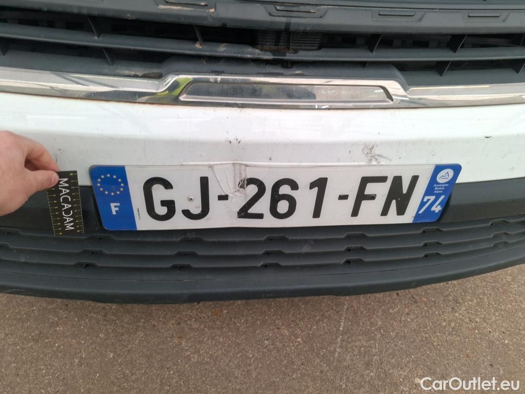  Renault  Trafic  III Fourgon L2H1 3T Confort 2.0 dCi 130CV BVM6 E6d #147