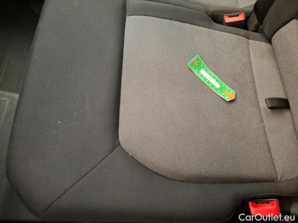  Volkswagen  Crafter VOLKSWAGEN  / 2017 / 4P / Fourgon tôlé 2.0TDI 140 35 L3H3 Business #44