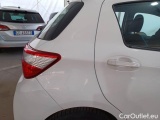  Toyota  Yaris TOYOTA  / 2017 / 5P / BERLINA 1.5 HYBRID COOL MY18 #36