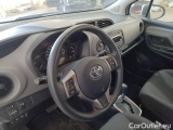  Toyota  Yaris TOYOTA  / 2017 / 5P / BERLINA 1.5 HYBRID COOL MY18 #56