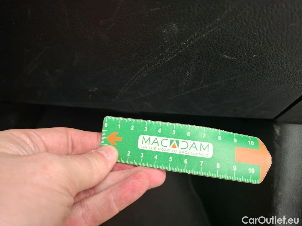  Toyota  C-HR TOYOTA  / 2016 / 5P / SUV 1.8 Hybride 122 Dynamic Business Stage A #11