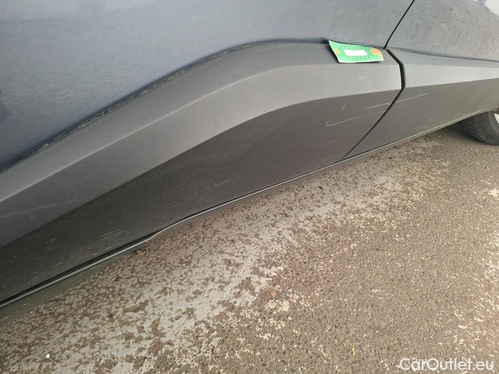  Toyota  C-HR TOYOTA  / 2016 / 5P / SUV 1.8 Hybride 122 Dynamic Business Stage A #21