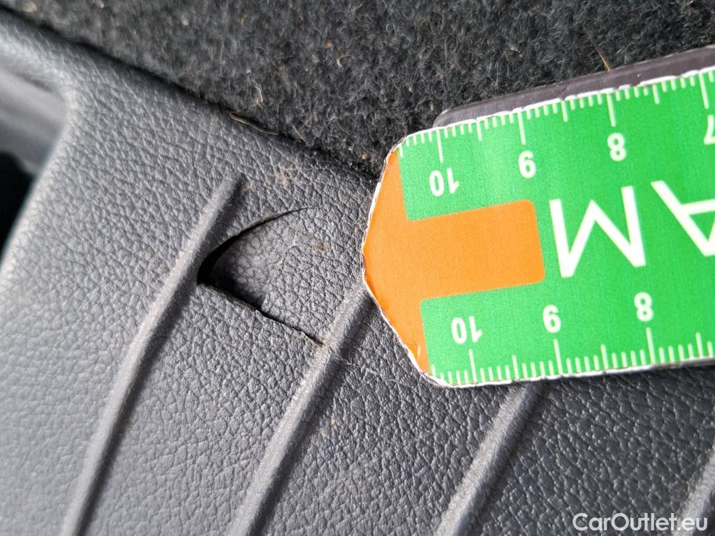  Hyundai  Konna HYUNDAI Kona / 2020 / 5P / SUV 1.6 HYBRID 141 EXECUTIVE HEV #16