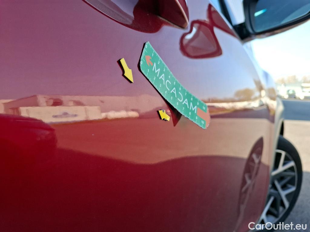  Hyundai  Konna HYUNDAI Kona / 2020 / 5P / SUV 1.6 HYBRID 141 EXECUTIVE HEV #33