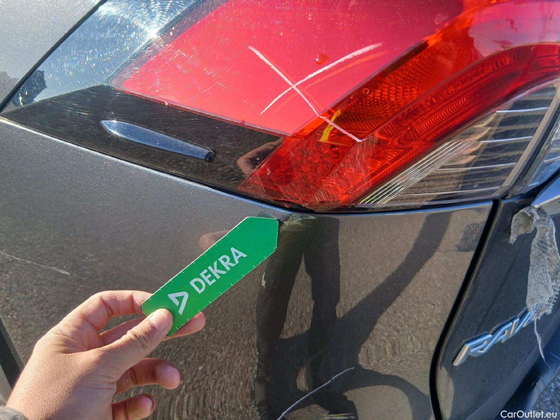  Toyota  RAV4 TOYOTA  / 2018 / 5P / todoterreno 2.5l 220H Advance #18