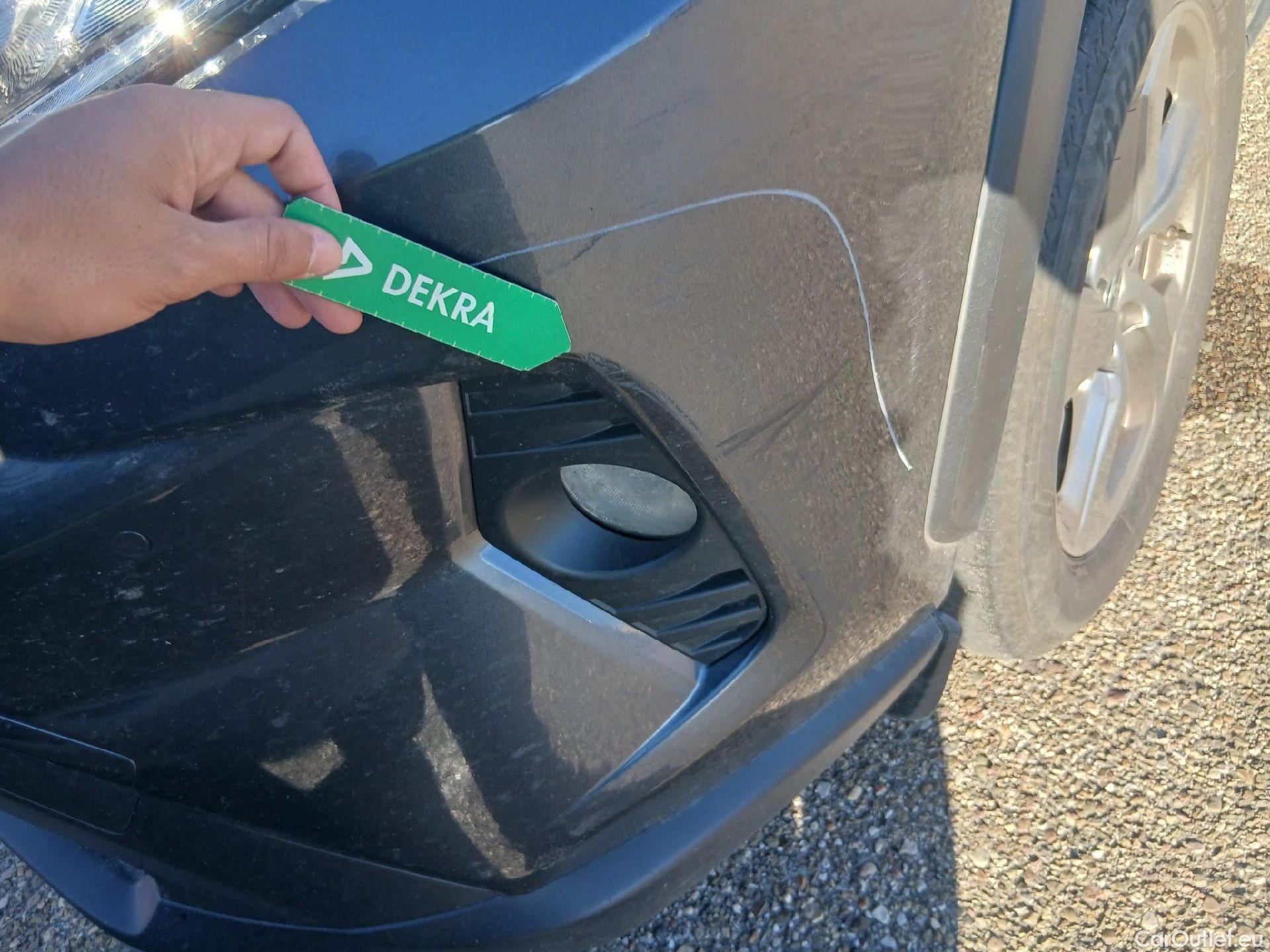  Toyota  RAV4 TOYOTA  / 2018 / 5P / todoterreno 2.5l 220H Advance #2