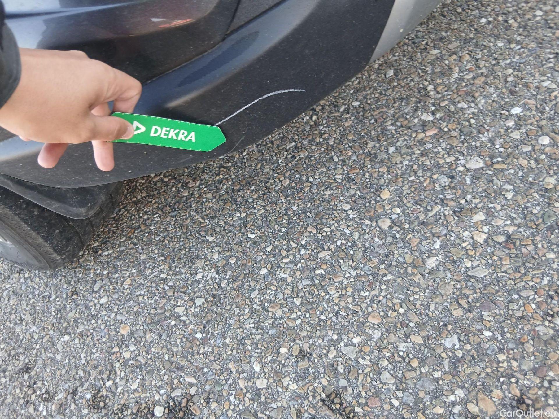  Toyota  RAV4 TOYOTA  / 2018 / 5P / todoterreno 2.5l 220H Advance #5