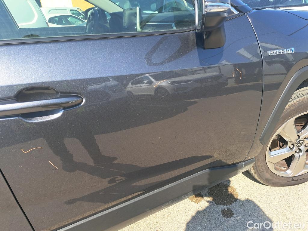  Toyota  RAV4 TOYOTA  / 2018 / 5P / todoterreno 2.5l 220H Advance #5