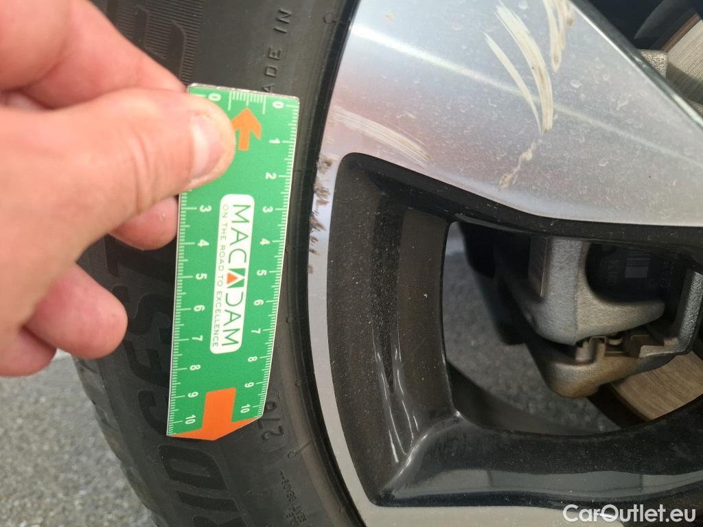  Opel   Grandland X Grandland X Elegance Business 1.5 130CV BVA8 6E #37