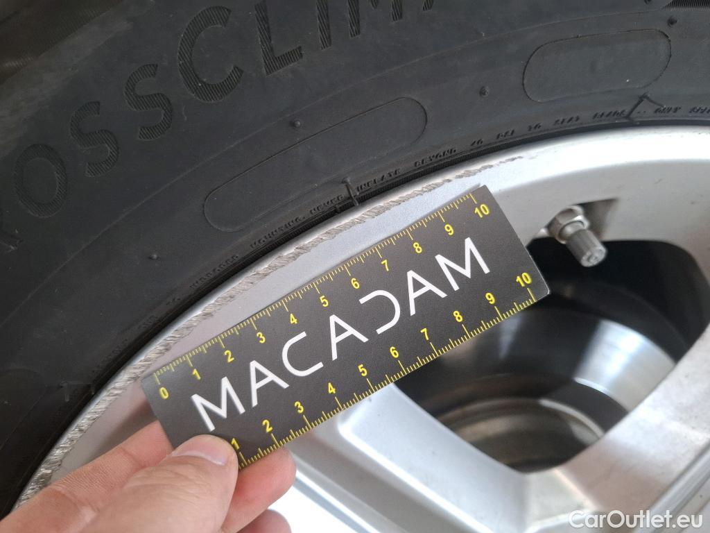  Bmw  X1 BMW  / 2022 / 5P / SUV xDrive25e Business Design DKG7 #25