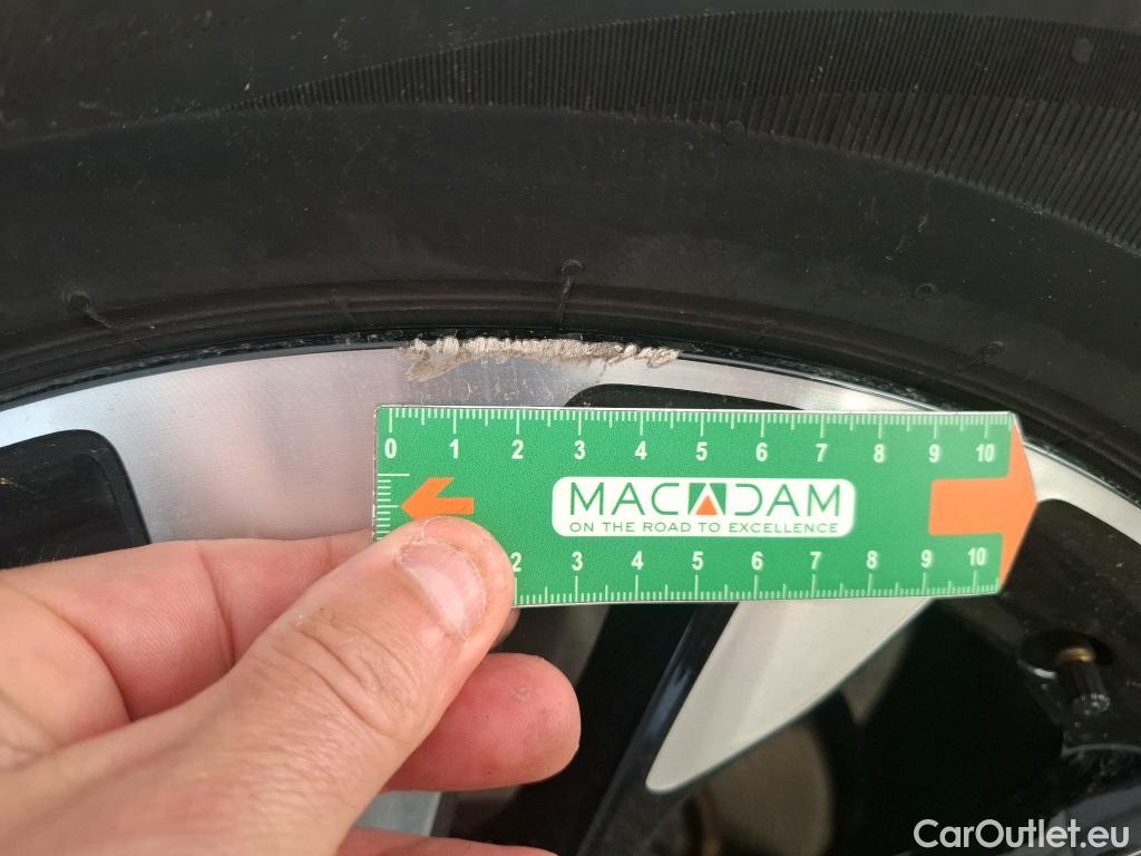  Opel   Grandland X Grandland X Elegance Business 1.5 130CV BVA8 6E #34