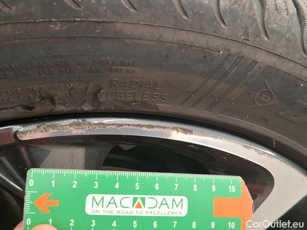  Hyundai  i30 HYUNDAI  / 2020 / 5P / Berline 1.0 T-GDI 120 DCT-7 MHEV CREATIVE #24