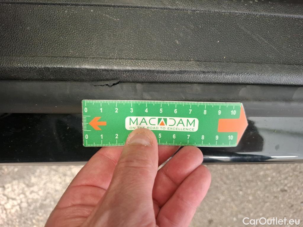  Opel   Grandland X Grandland X Elegance Business 1.5 130CV BVA8 6E #32