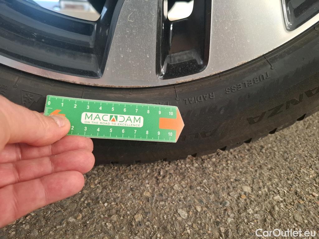  Opel   Grandland X Grandland X Elegance Business 1.5 130CV BVA8 6E #39