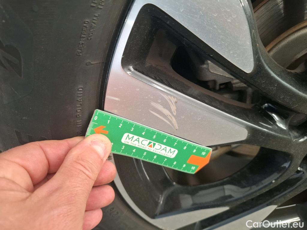  Opel   Grandland X Grandland X Elegance Business 1.5 130CV BVA8 6E #36