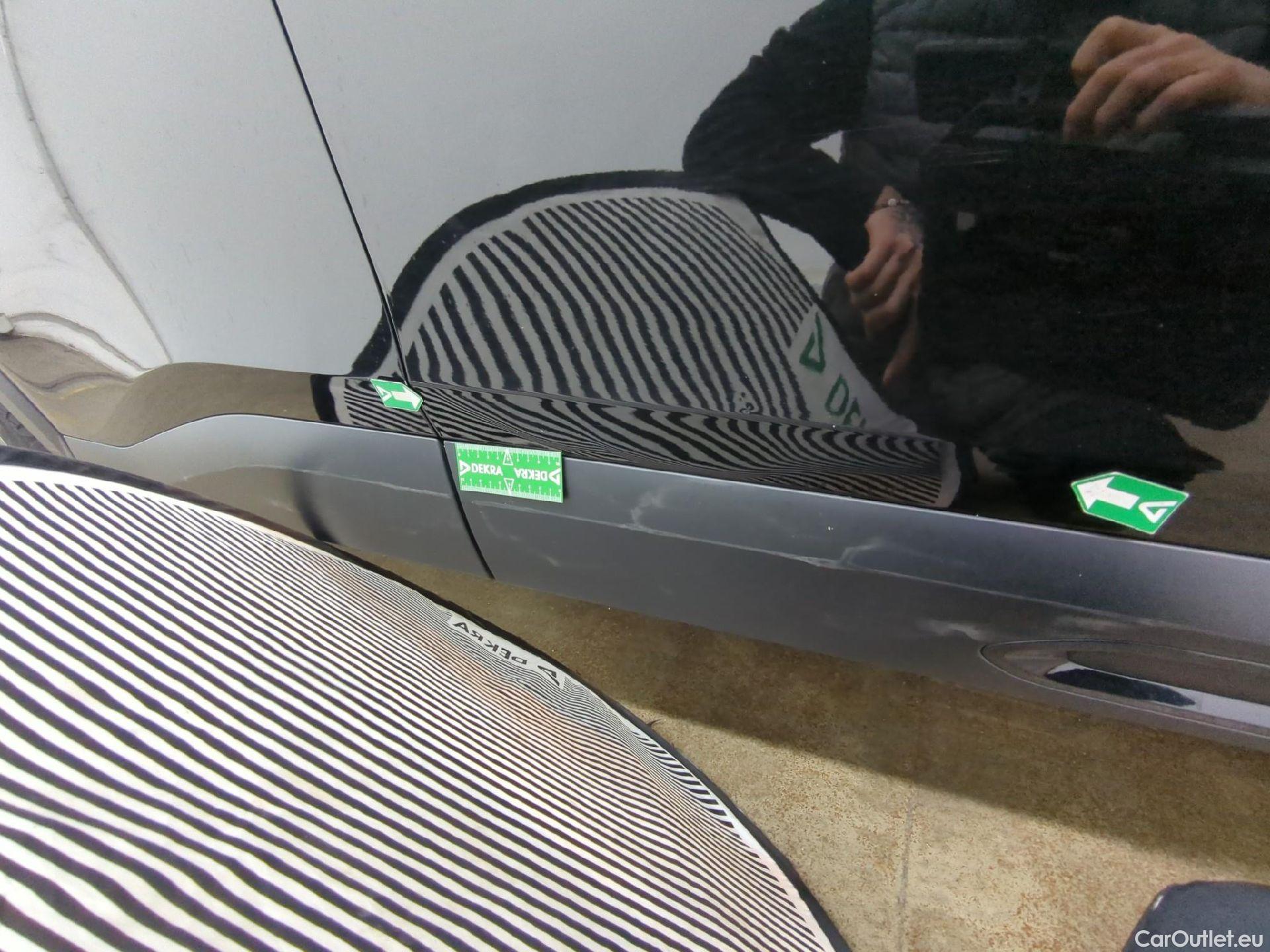  Citroen  C4  X Feel Pack 1.2 PureTech 130CV BVA8 6E #19