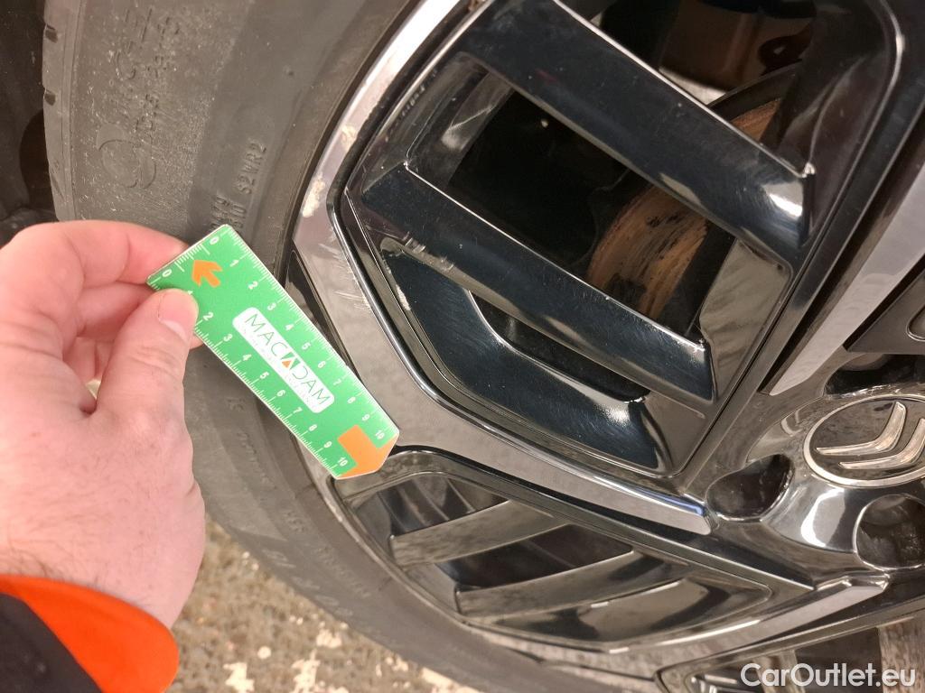  Citroen  C4  Berline Shine Pack 1.2 PureTech 130CV BVA8 E6d #24