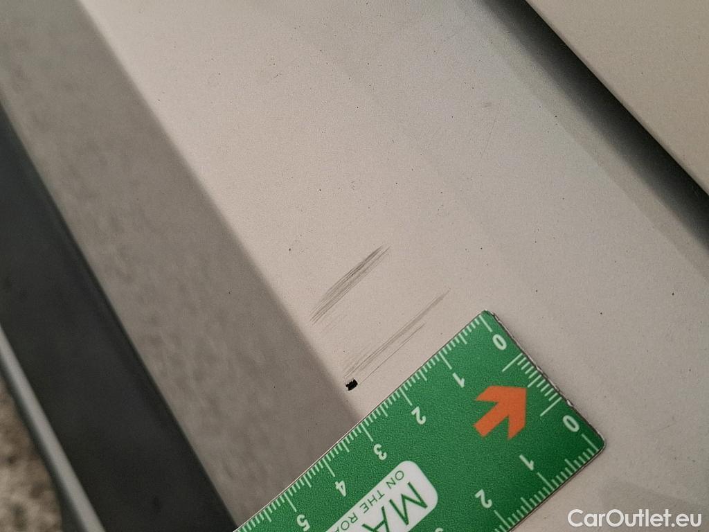  DS  DS7 DS DS 7 Crossback / 2017 / 5P / SUV BlueHDi 130 Automatique BASTILLE + #20